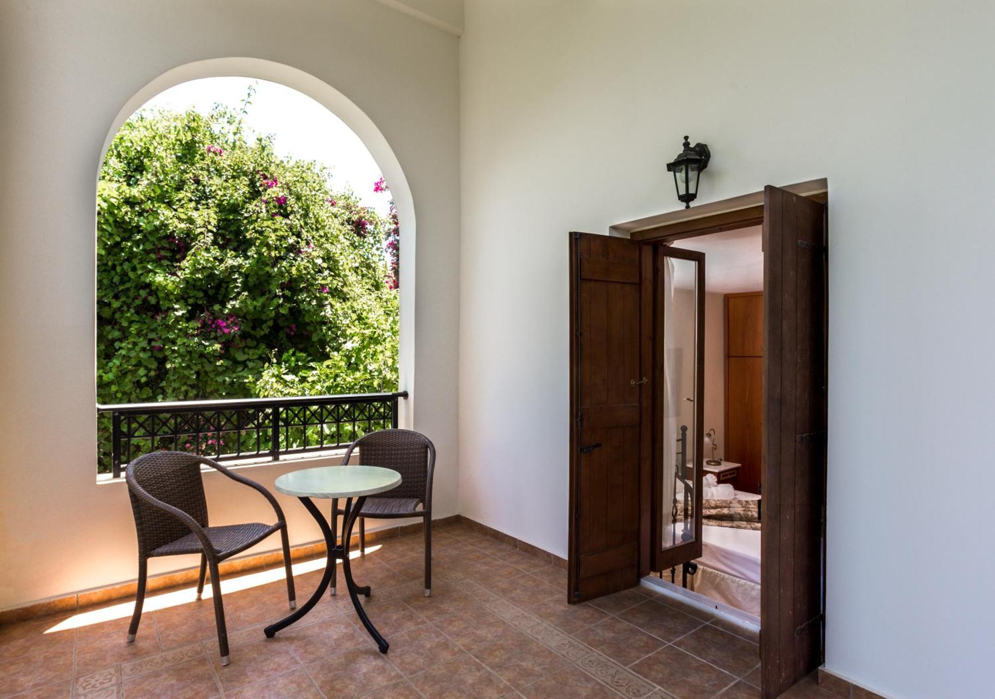Douliana Villas Rum bild